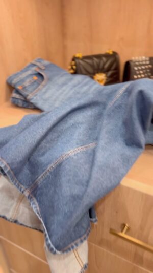 Serena Williams Instagram - The Diary of a Denim skirt (part 1)
#valentino