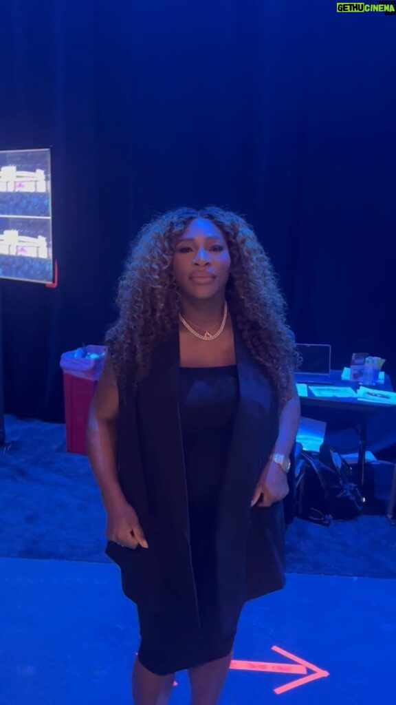 Serena Williams Instagram - Just waiting backstage to announce Serena in the arena