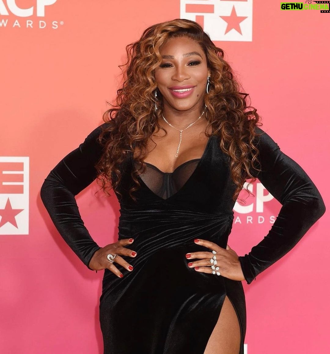 Serena Williams Instagram - Together, we are a team of trailblazers, and we represent what is possible, when you truly believe in yourself, and your potential, and follow your life and passion. Thank you @naacpimageawards Photo Credit: @gettyimages / Gilbert Flores / Leon Bennett