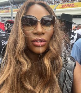 Serena Williams Instagram - A day in miami. With my naughty sis @venuswilliams @karliekloss @olympiaohanian @khaby00 #formula1 #miami