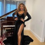 Serena Williams Instagram - On my way to the @naacpimageawards but stopped for a quick pic 📸
