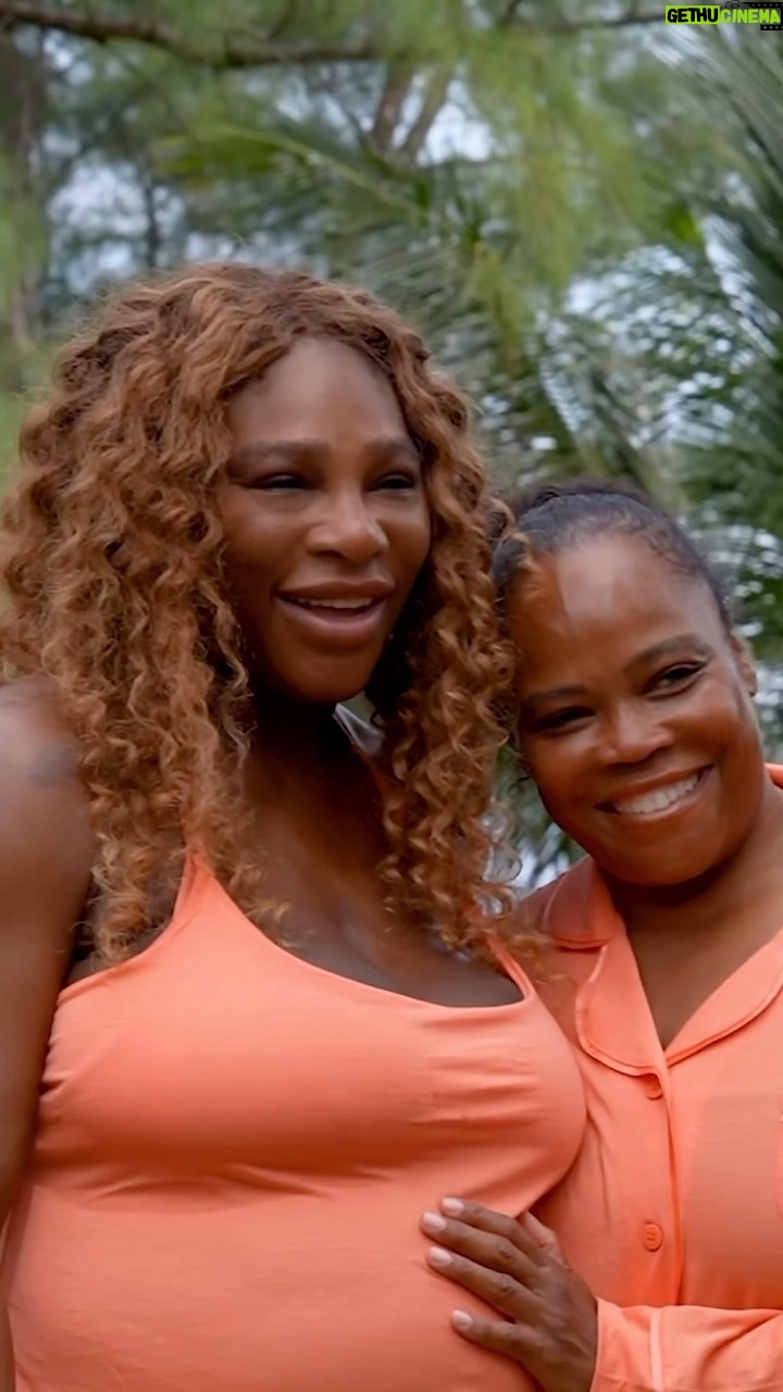 Serena Williams Instagram - It’s a pre-push party! That you @laralucaslulu for such a surprise. I could not have asked for a better day. ❤️ you endlessly. Full video live on my YouTube channel. 🔗 in bio.