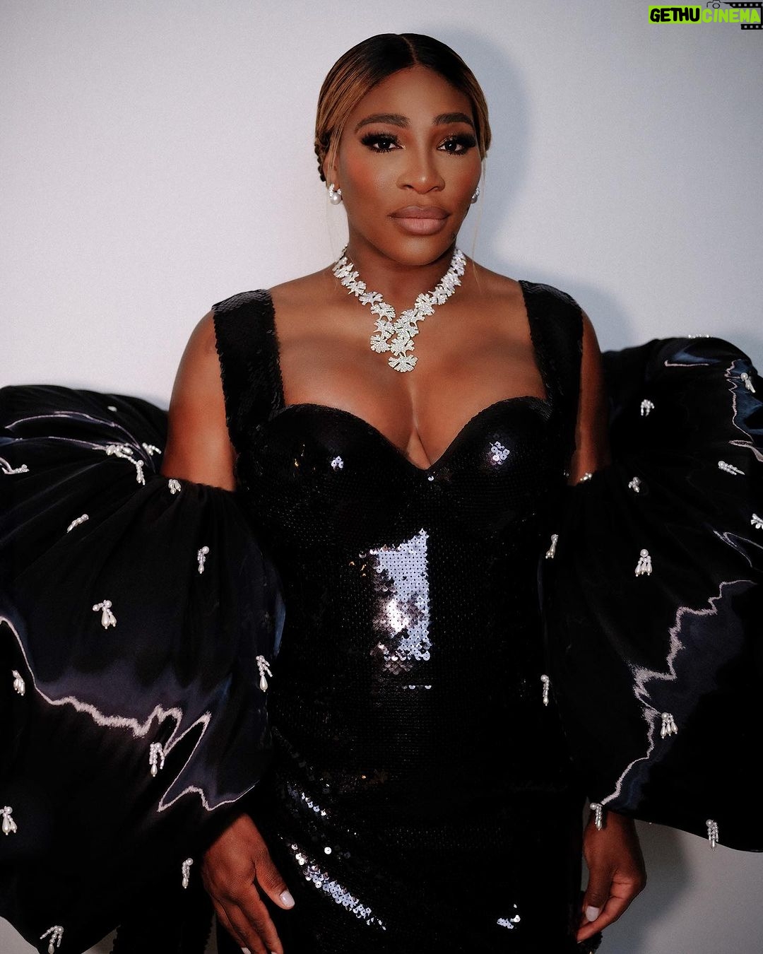 Serena Williams Instagram - My night out with @cfda continued… Dress: @thombrowne Jewels: @davidyurman Watch: @audemarspiguet Styling: @kmcme17 Hair: @nikkinelms Makeup: @makeupbylatisha Photos: @anoukklapp Editing: @joelhalcro