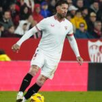 Sergio Ramos Instagram – Una gran tarde de fútbol en el Sánchez-Pizjuán. Victoria importante y portería a cero. Enorme nuestra afición. ¡Es cuestión de creer! Nunca te rindas.
¡Seguimos, @sevillafc! ⚪️🔴
A great afternoon of football at the Sánchez-Pizjuán. Important win with a clean sheet. Our fans were huge. Always believe. Never give up! Onwards, Sevilla! ⚪️🔴