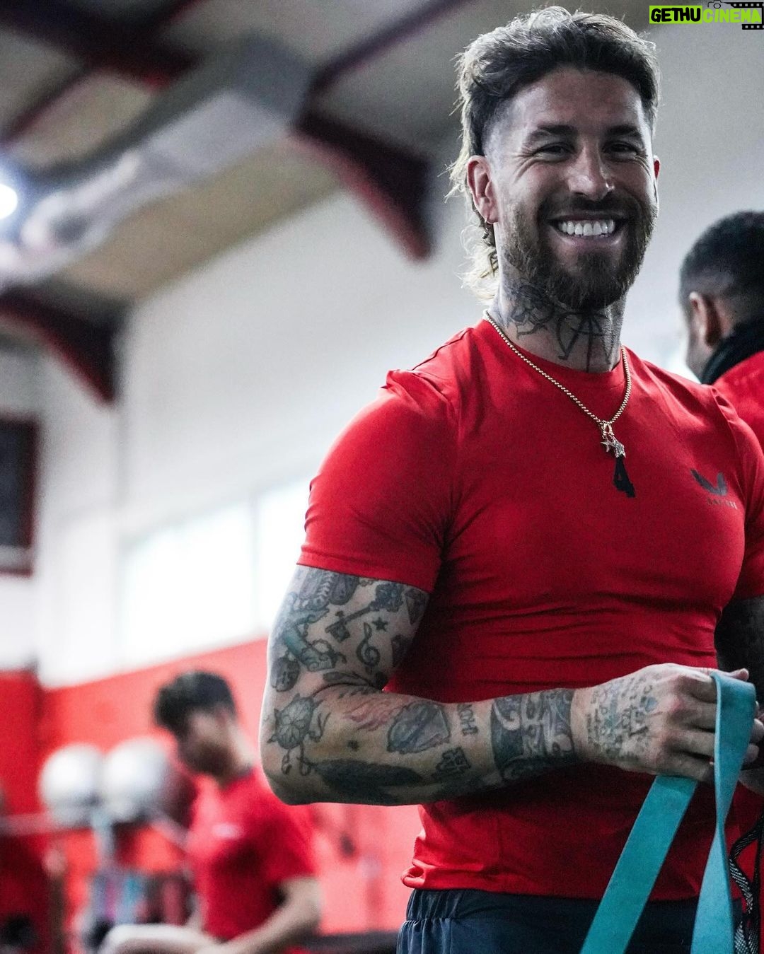 Sergio Ramos Instagram - 🏋️♂️ Gym time 🏋️♂️