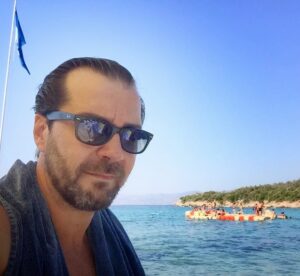 Serhan Süsler Instagram - #bademli #dikili #izmirden #yobazlar #hariç #herkese #selamlar #güzellikler #iyi #tatiller #havada #bulut #yok #mavibayrak #weedporn #smyrna #holidayfun #siesta #kayrabeach #kayra #kevinkross #instagramhub #instafollow #instapicture #instanature #instabay #baysofinstagram #heavenbay #followｍe