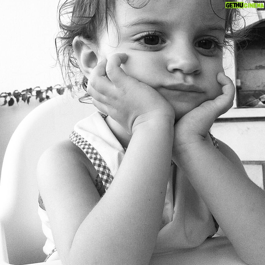 Serhan Süsler Instagram - En süper kankim. Ceyla Chloe Kumschik'i takdimimdir. #loveher #loveiseverywhere #artoftheday #line #follow #gqturkiye #babygirl #babysis #instalike #instagramhub #insta #instafollow #nephew #blackandwhite #bnw #bnwlife #bnw_planet #ceylachloe