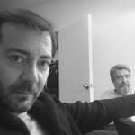 Serhan Süsler Instagram - #kulis #baba #kardeşliği #metinbelgin #istdt #cehennemoyunu #nehrinsolgunyüzü #actorslife #devlettiyatrosu #tiyatro #iyidir
