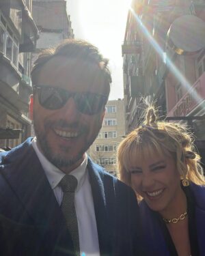 Serkan Altunorak Instagram - 2022 ROCKS! ❤️🤘🥂
