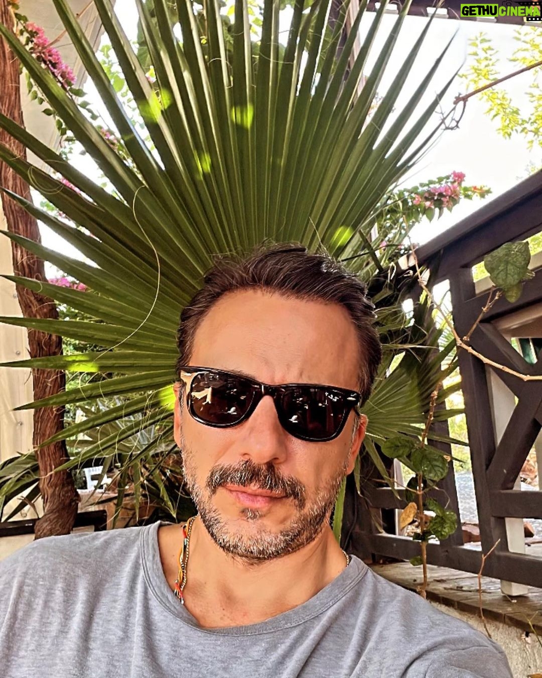 Serkan Altunorak Instagram - 🕶️ S.U.P Selimiye