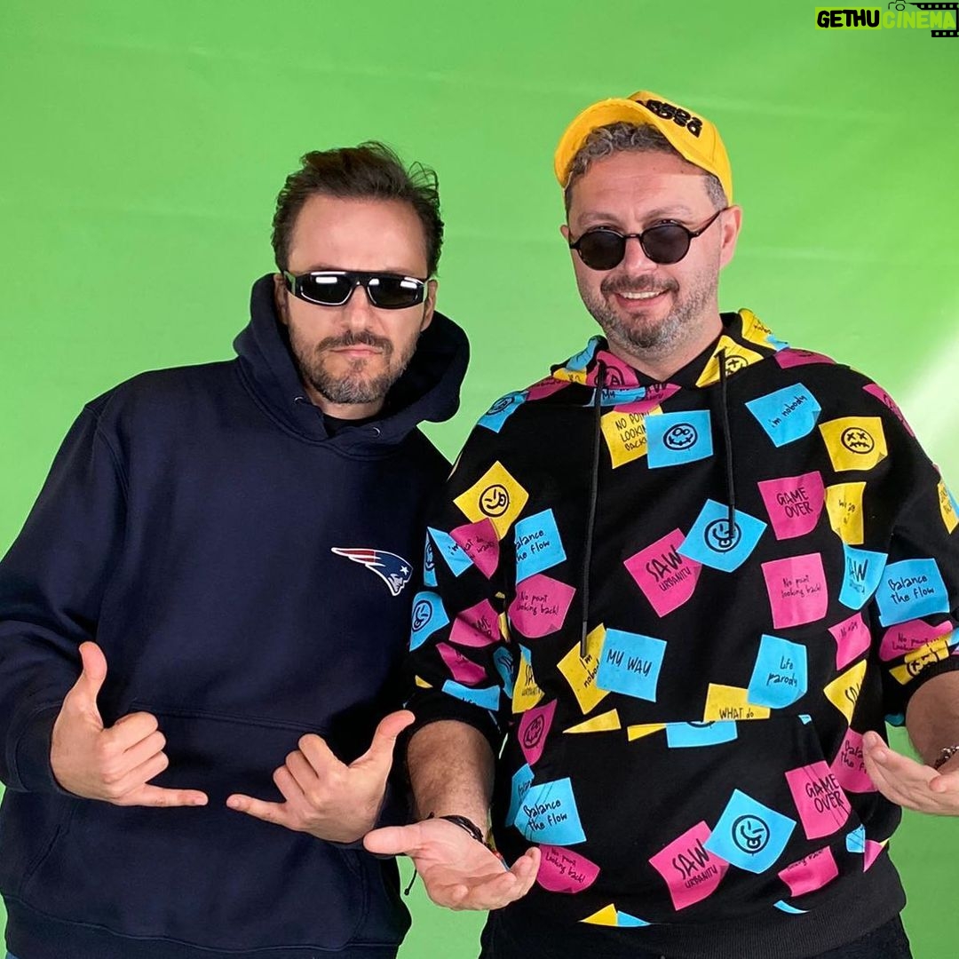 Serkan Altunorak Instagram - bu fotoğrafı koymayacağımı mı sandın Zlatan?!?! Rap Battle’la beni yenemezsin:))) Ne güzelmiş programın, çok eğlendim, çok iyi geldi.. Tüm o tatlı ekibine ve sana teşekkür ederim... @ibrahimselim @blutv #boombyibrahimselim 👀🤍 Zlatan Land