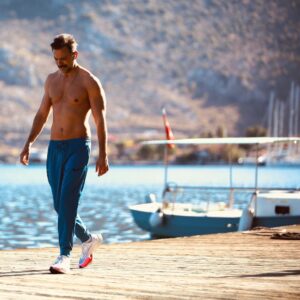 Serkan Altunorak Instagram - sometimes a workout is all the therapy you need. photo by @sinasiserce