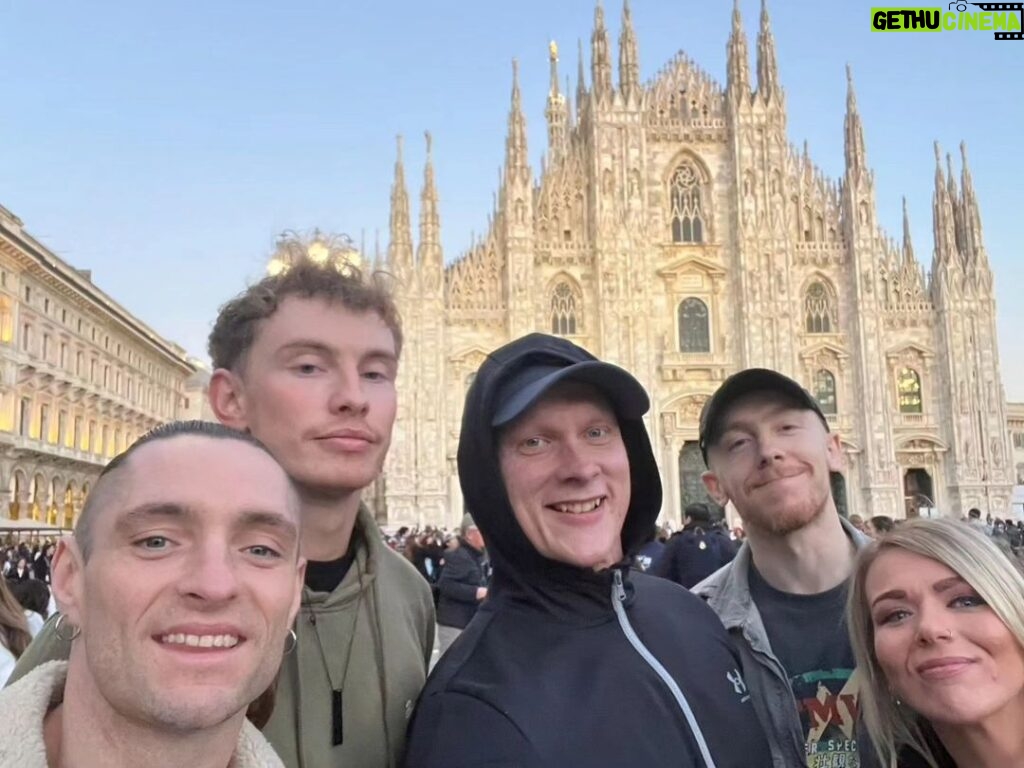 Session Moth Martina Instagram - Making unbelievable memories with the people I started it all with 🍀💚🇮🇹🍻 Milan, Italy