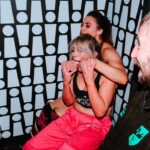 Session Moth Martina Instagram - The Nina Samuels show isn't as fun as I thought it would be, but at least we got a nice photo 📸🍻 London, United Kingdom