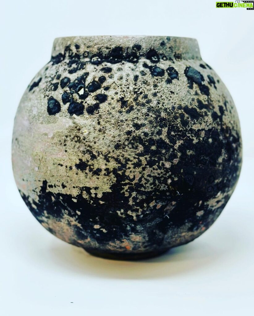 Seth Rogen Instagram - I made these vases and urns and then we did a Raku firing at @gbclayhousepasadena and the results are FUCKING COOL.
