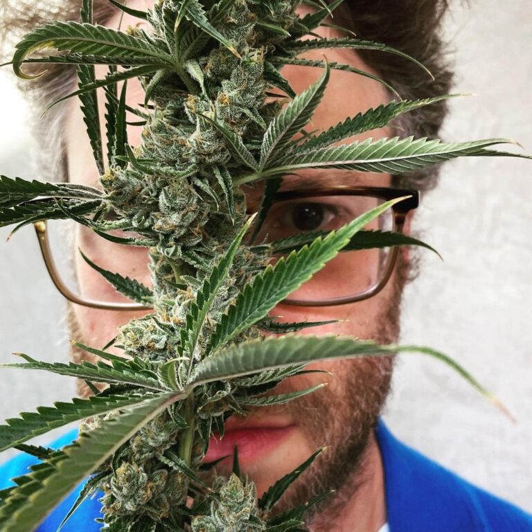 Seth Rogen Instagram - Smellfie