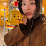 Seulgi Instagram – 도쿄 
여행으론 처음인데 재미있는게 너무 많았다🫶