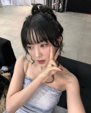 Seulgi Instagram - LAZADA🖤🖤🖤