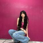 Seulgi Instagram – ❤️오늘 음악중심💙

칠킬 활동 첫 1위!! 
러비들이 만들어주신 값진 상 너무 감사합니다🥹🥹 
예상치 못한 깜짝선물이라 소감을 잘 말했나 모르겠네요🥲

우선 이번 정규앨범 좋은 퀄리티로 멋지게 세상 밖으로 나올수있게 해준 우리 red팀!!!!! 밤낮 잠 못자며 저희를 위해 일해주셨는데 괴롭게해서 미안해요🫠
Sm회사 스텝분들,우리 헤메스, 매니저님 너무 고생많으셨고 감사드립니다
그리고 사랑하는 우리 멤버들!!!! 한마음 한뜻으로 재미있게 활동하고 있어서 즐거워요 많이 사랑하고❤️

우리 러비🥹🥹
여러분들의 응원하는 마음이 10년차인 지금까지 이토록 뜨겁다니..
매번 감동받아요 
더 큰 사랑으로 러비를 아껴주고 응원하는 래드벨벳이 될게요 

모두모두 감샤합니다아아아아❤️❤️❤️