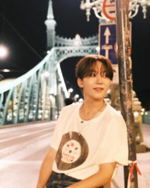 Seungkwan Instagram - 🌓🌉