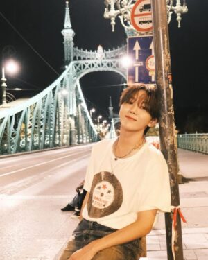 Seungkwan Instagram - 🌓🌉