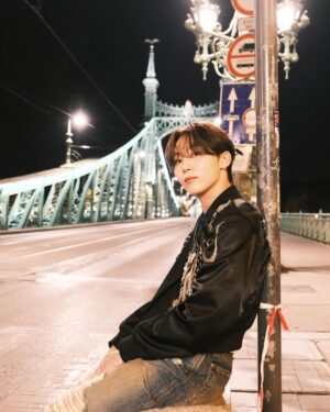 Seungkwan Instagram - 🌓🌉