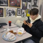 Seungkwan Instagram – 파이팅도 식후경🍔