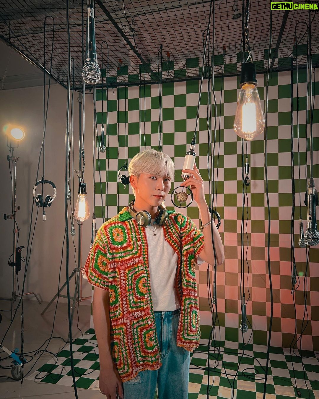 Seungkwan Instagram - In this world, it just us As it was💚