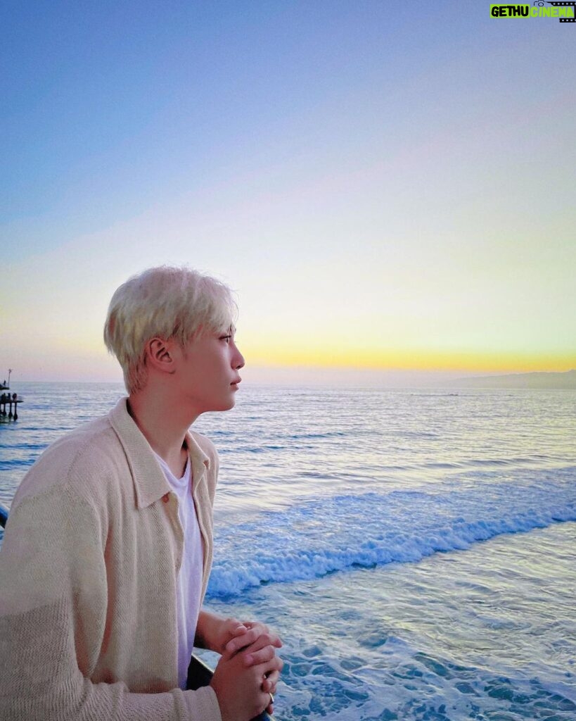 Seungkwan Instagram - Still Sunset