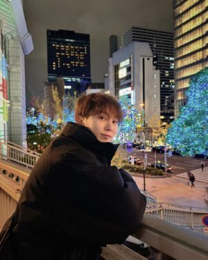 Seungkwan Instagram - 따숩게 입고 다니기🤙