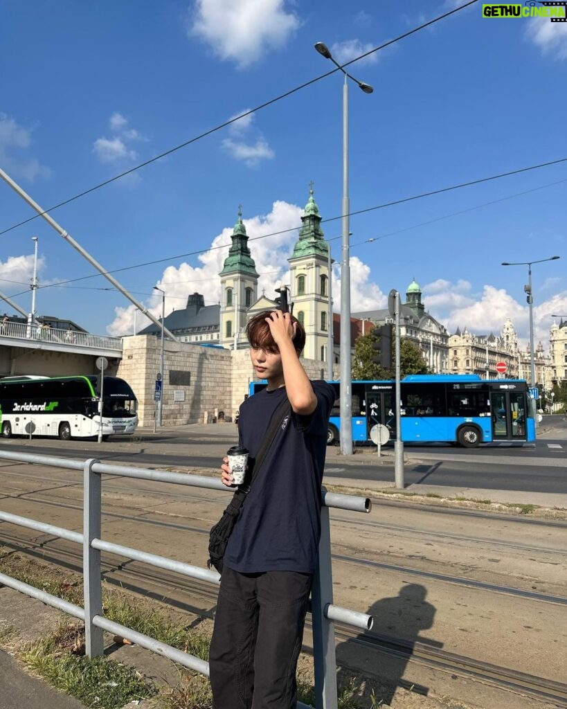 Seungkwan Instagram - Boodapest Budapest, Hungary