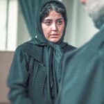 Shabnam Ghorbani Instagram - . - فکر می‌کرد نگرانم اموالش به کس دیگه‌ای برسه، نمی‌فهمید ناراحت میشم چون دوسش دارم! . همزمان با روزهای پایانی تعطیلات نوروزی، موشن جدید فیلم سینمایی «مرد بازنده» منتشر شد . #مرد_بازنده، تازه‌ترین ساخته محمدحسین مهدویان، درامی پرتعلیق و رازآلود با بازی متفاوتی از جواد عزتی است . تهیه‌کنندگان: امیر بنان، کامران حجازی سرمایه‌گذار: مجتبی شاهزیدی ساخت موشن: پیمان امدادی پخش از #شایسته_فیلم . رزرو بلیت از سینماتیکت . @javadezzati @mohammadhosein.mahdavian @kamranhejazi @amir.banan.ir @theloserman_movie