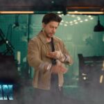 Shah Rukh Khan Instagram - Ek safar….ek jazba….ek kahani… Ek din. Let’s ‘Chaleya’ to the theatres tomorrow! Book your tickets now! #Jawan releasing worldwide in Hindi, Tamil & Telugu.