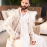 Shahid Kapoor Instagram - HAPPY DIWALI 🪔