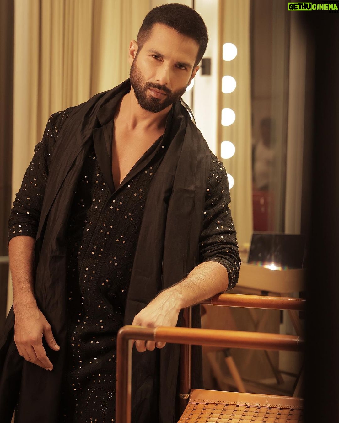 Shahid Kapoor Instagram - Mauja Hi Mauja 💥💯