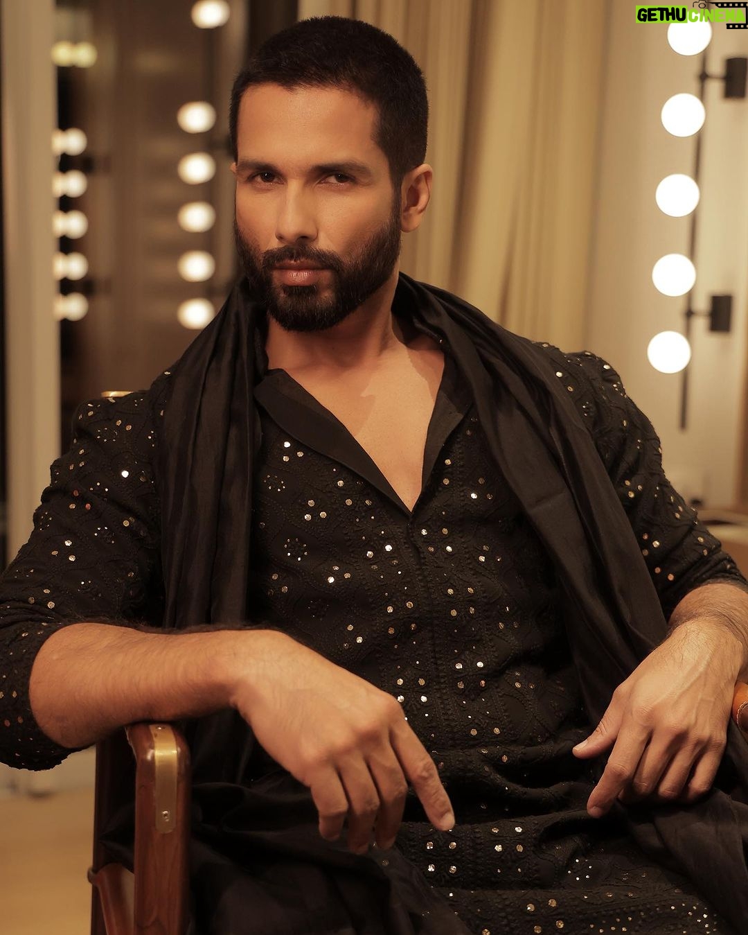 Shahid Kapoor Instagram - Mauja Hi Mauja 💥💯