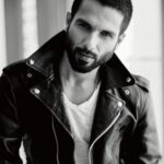 Shahid Kapoor Instagram – Teri aankhon mein aisa uljha Jiya