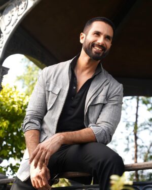 Shahid Kapoor Instagram - Happy Sunday 💕