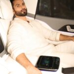 Shahid Kapoor Instagram – Gedi time with my Akhiyaan Gulaab on repeat