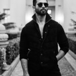 Shahid Kapoor Instagram - Old school vibe munde di