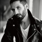 Shahid Kapoor Instagram – Teri aankhon mein aisa uljha Jiya