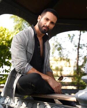 Shahid Kapoor Instagram - Happy Sunday 💕