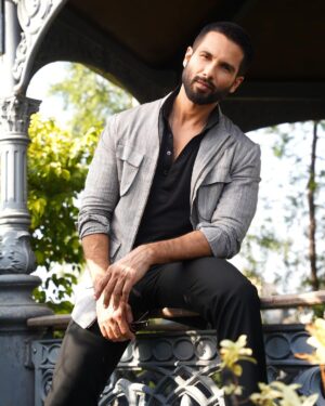 Shahid Kapoor Instagram - Happy Sunday 💕