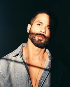 Shahid Kapoor Instagram - Read between the lines.