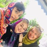 Shahin Taslimi Instagram - به همراه خواهرم و دختر خواهرم در سفر 😍 #شهین_تسلیمی #نیوشامدبر #بازیگر #سفر #فیلم #سینما #بازیگران_زن #خواهر #دختر