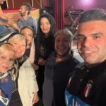 Shahin Taslimi Instagram - شب گذشته به اتفاق دوستان خوبم مازیار لرستانی، سارا خوئینی‌ها، الیکا عابدینی و محمد رضا اکبری به دیدن نمایش بر باد رفته در تئاتر حافظ نشستیم💞 جای دوستانِ دیگر خالی💜 از تئاتر حمایت کنیم❤️