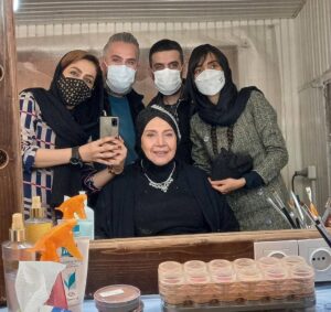 Shahin Taslimi Instagram - یادی کنیم از سریال خوب و پر مخاطب،  در کنار پروانه ها  #سینمایی_ایرانی  #تلویزیون  #شهین تسلیمی  #بازیگران  #سریال_ایرانی  #شهین -تسلیمی  #موفقیت