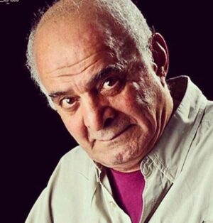 Shahin Taslimi Instagram - در يك جايي از قصه ها يمان تا هميشه جا مي ماني.سيروس گرجستاني عزيز ياد و خاطره ات در ذهنمان خواهد ماند.وقتي به ياد سريال زن بابا و ديگر كارهاي مشتركمان مي افتم تنها شيريني ها و خوش موج بودن هايت را به ياد مي آورم و امروز با كامي تلخ متاثر از رفتنت.روحت شاد.يادت و نامت جاودان دوست و همكار گرامي🙏
______________
#شهين_تسليمي #بازيگر #تسليت #سيروس_گرجستانی #هنرمند #سوگ #بازيگران #همكار #دوست #يادت_جاودان