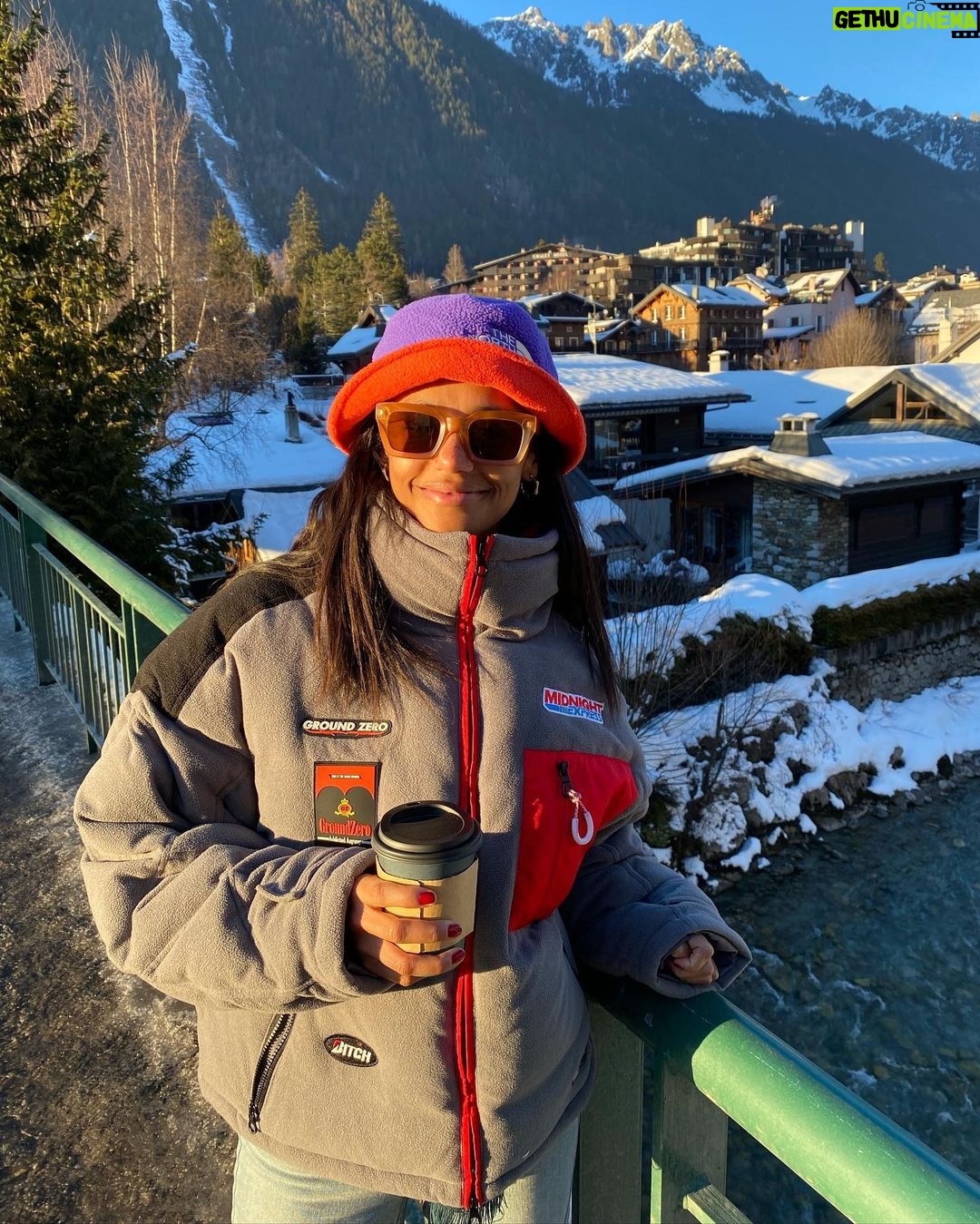 Shalom Brune-Franklin Instagram - The highlight of my France trip will always be the out of body experience of pure joy I felt watching @tumbling_dee land his tumbling stunt at Daytona, as I sat watching season two of “Cheer” in pain, after taking a tumble of my own (that I did not land) on the slopes ⛷