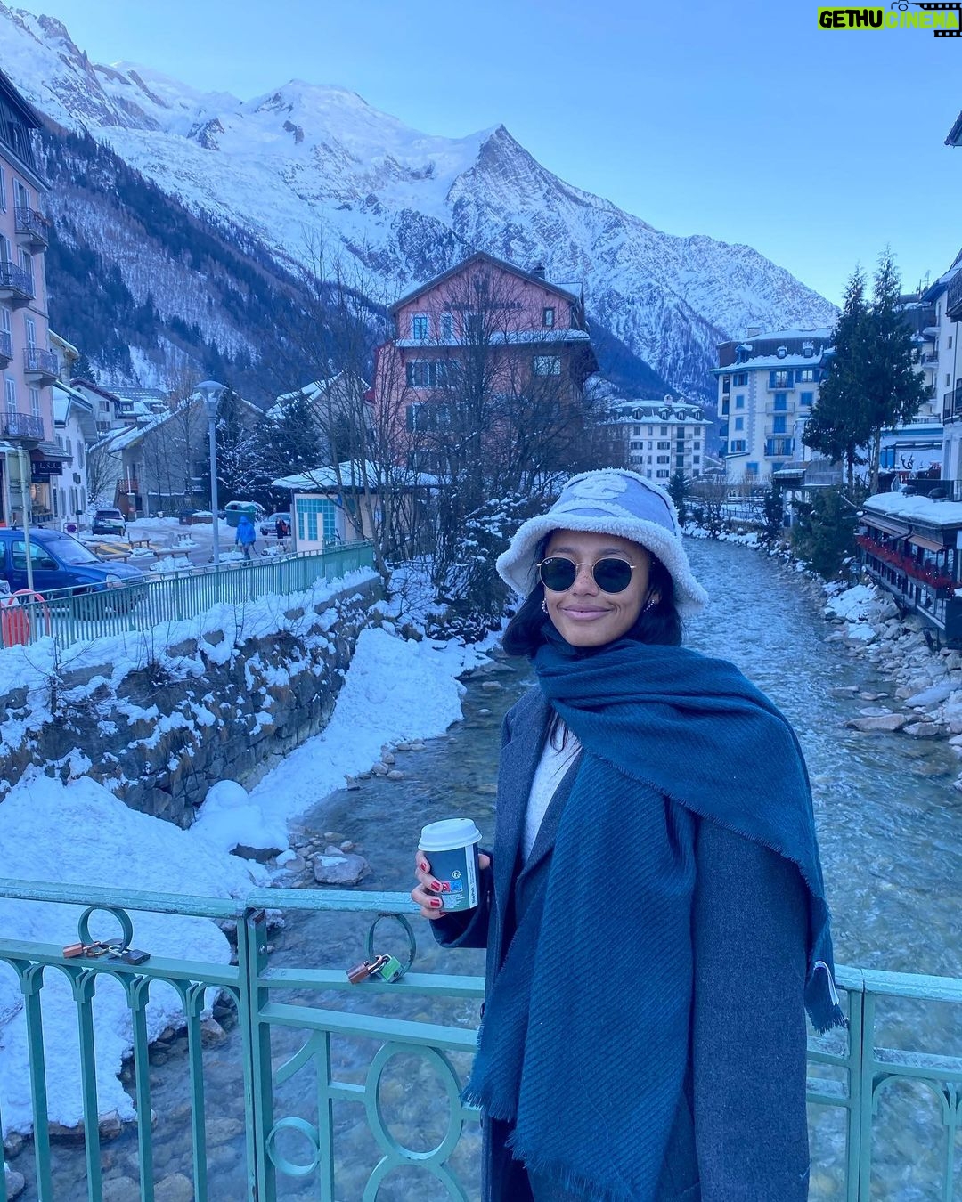 Shalom Brune-Franklin Instagram - The highlight of my France trip will always be the out of body experience of pure joy I felt watching @tumbling_dee land his tumbling stunt at Daytona, as I sat watching season two of “Cheer” in pain, after taking a tumble of my own (that I did not land) on the slopes ⛷